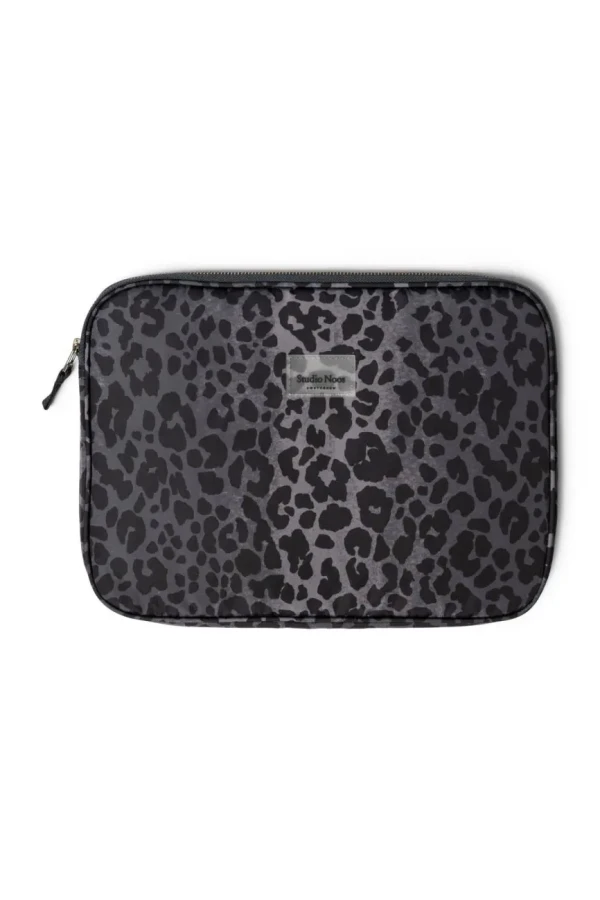 STUDIO NOOS - Puffy OBAL na Laptop 15´ Leopard