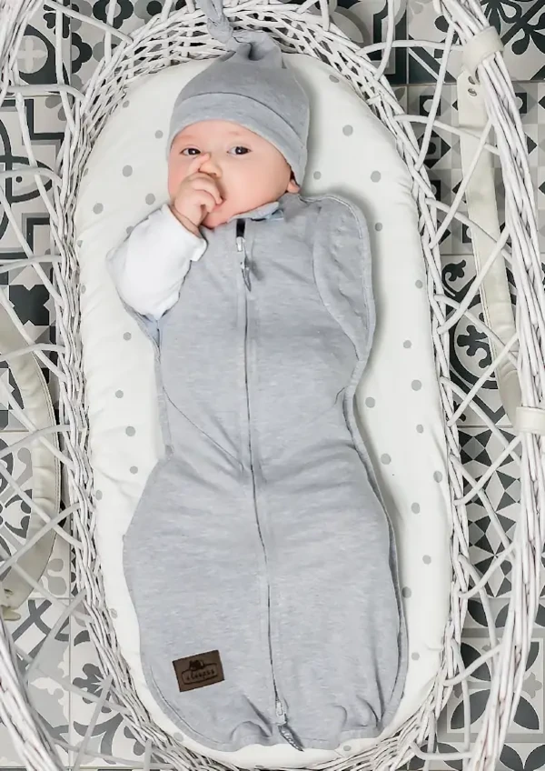 Sleepee Zavinovačka SECOND STEP Swaddle s čiapkou ZDARMA, Svetlá šedá