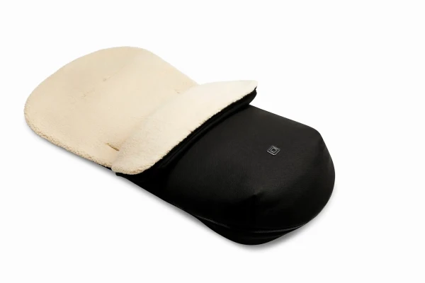 Moon Fusak 2023 - Black