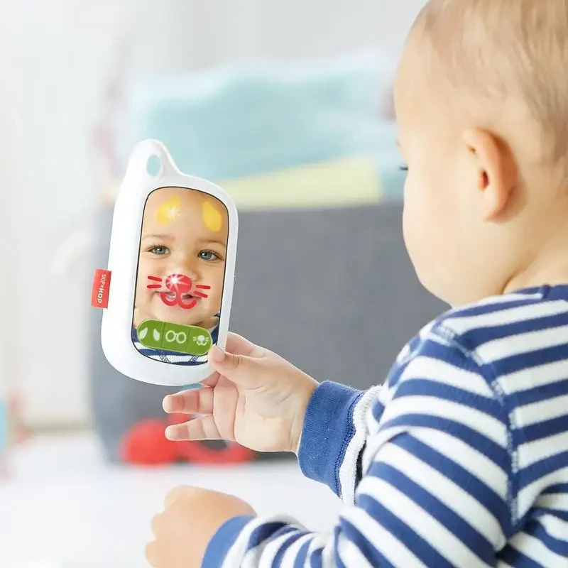 SKIP HOP Hudobná hračka telefón Explore&More Selfie 6m+