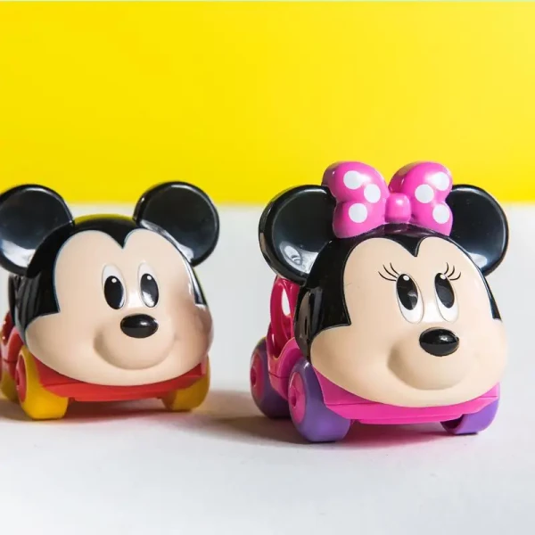 DISNEY BABY Hračka autíčko Minnie Go Grippers™ 6m+ | DISNEY BABY