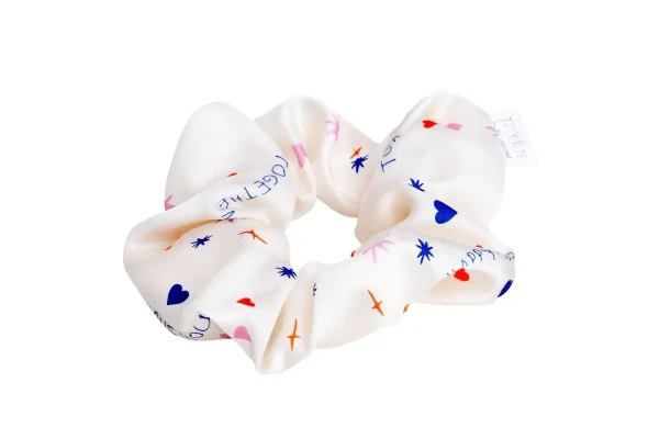 THE COTTON CLOUD GUMIČKA DO VLASOV COTTON CLOUD SCRUNCHIE RETRO