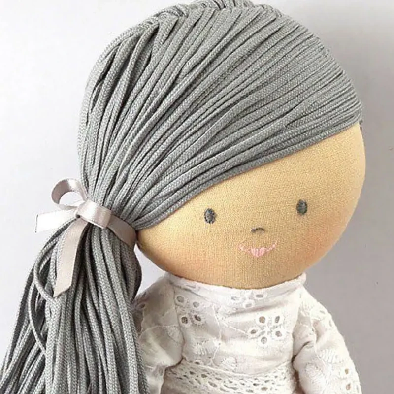 Bonikka Chi Chi ľanová bábika | Megan sivé vlasy